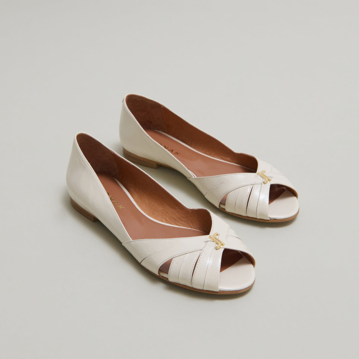 Ballerines à monogrammes