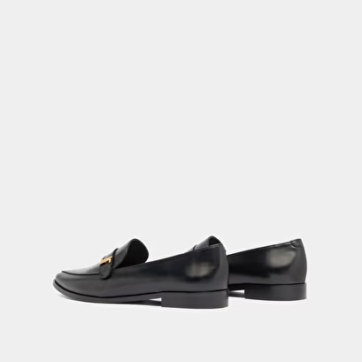 Mocassins à bouts pointus
