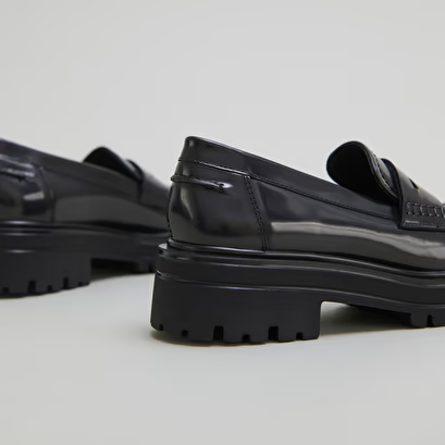 Mocassins à semelles crantées
