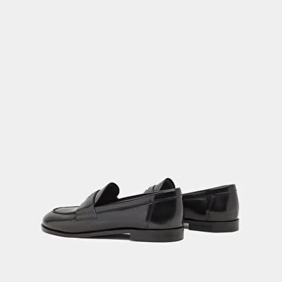 Mocassins à empiècements dorés
