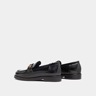 Mocassins à mors dorés