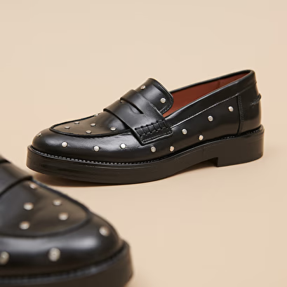 Mocassins à détails argentés