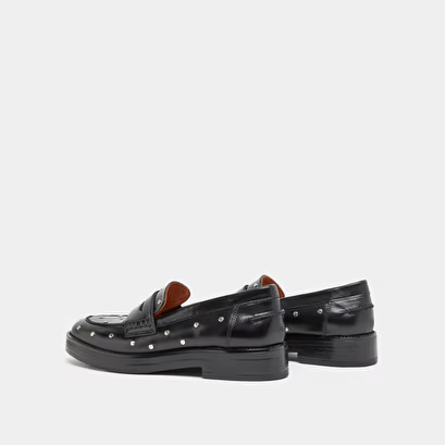 Mocassins à détails argentés