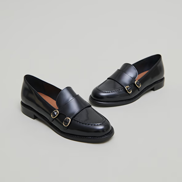 Mocassins à boucles ajustables