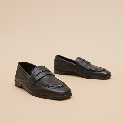 Mocassins à talons plats et bouts arrondis
