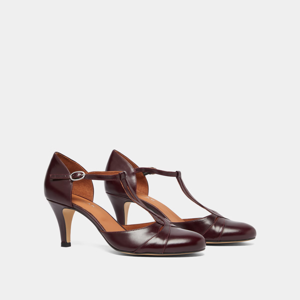 Salomés à talons et boucles ajustables