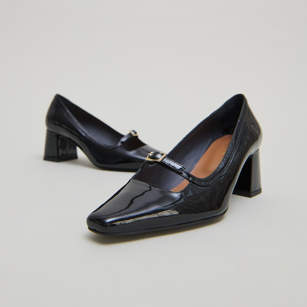 Babies à talons