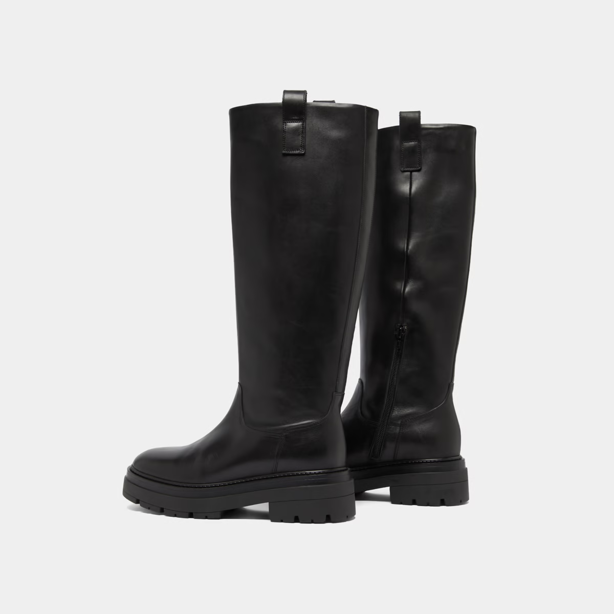Bottes à semelles crantées et bouts carrés