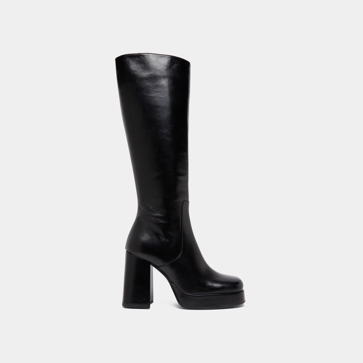 Bottes à talons et bouts carrés