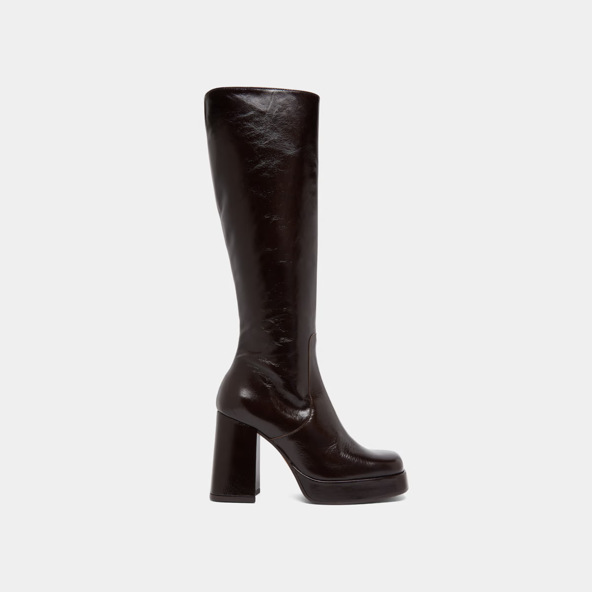 Bottes à talons et bouts carrés