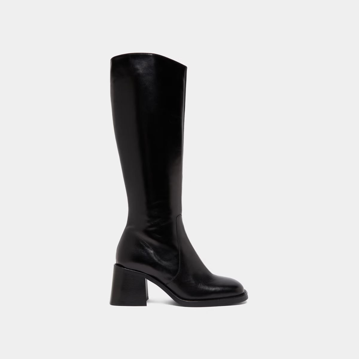 Bottes à talons épais et bouts carrés