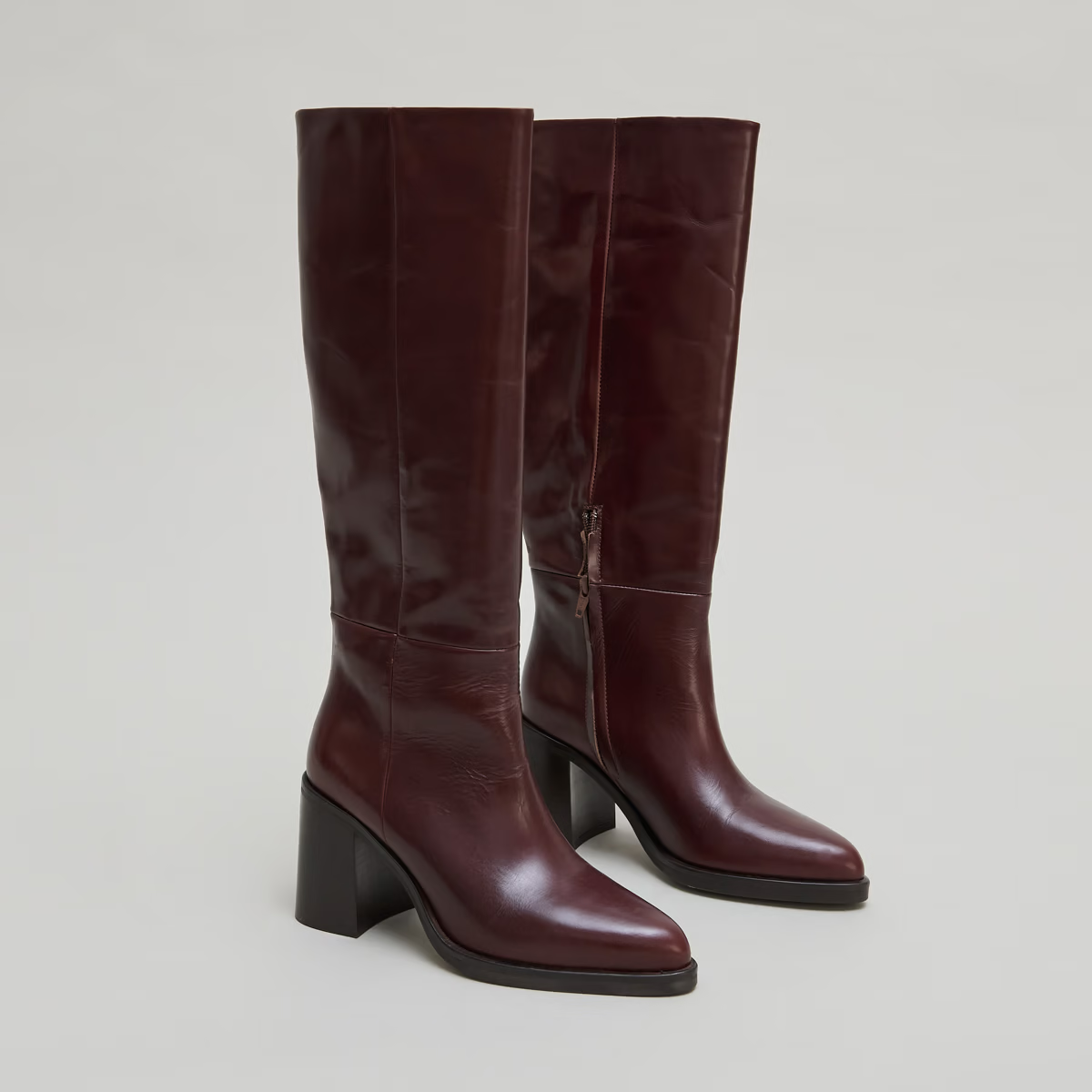 Bottes à talons lamellés