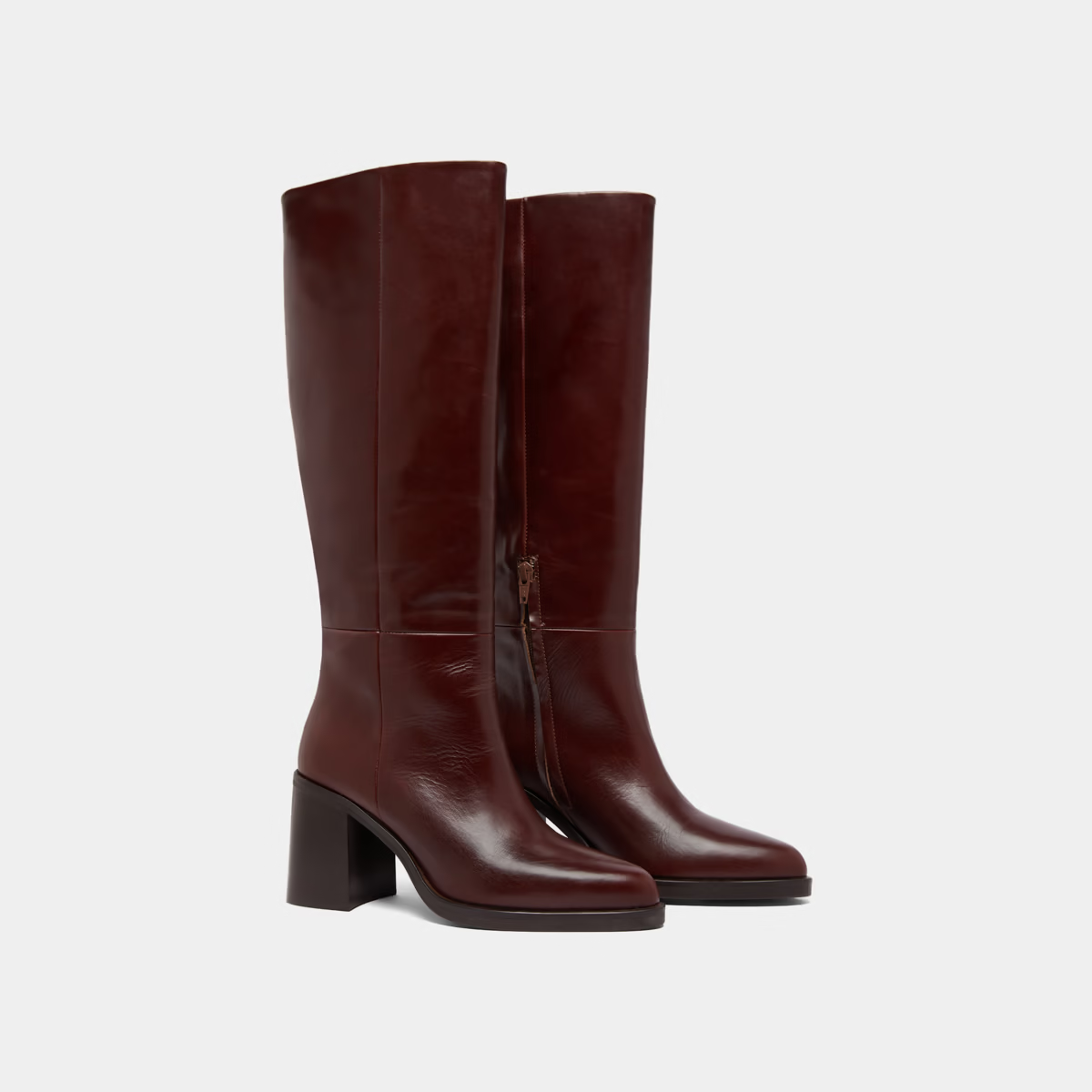 Bottes à talons lamellés