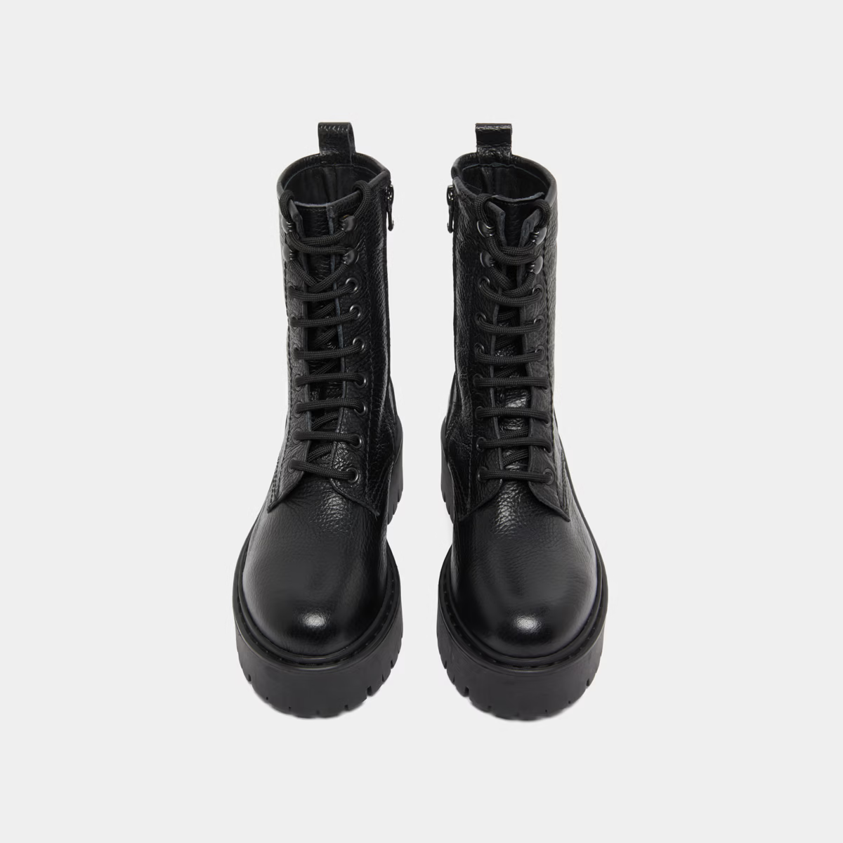 Boots à plateformes et lacets