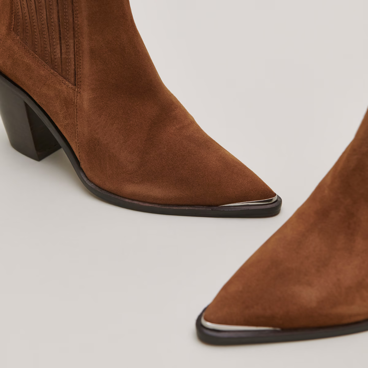 Boots à talons et à fronces