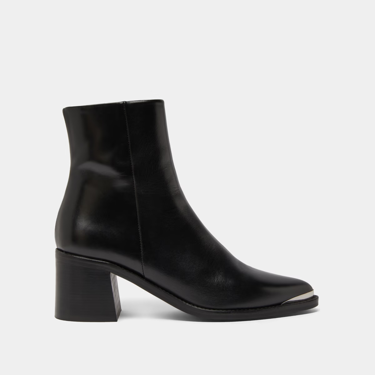 Bottines à talons et embouts argentés