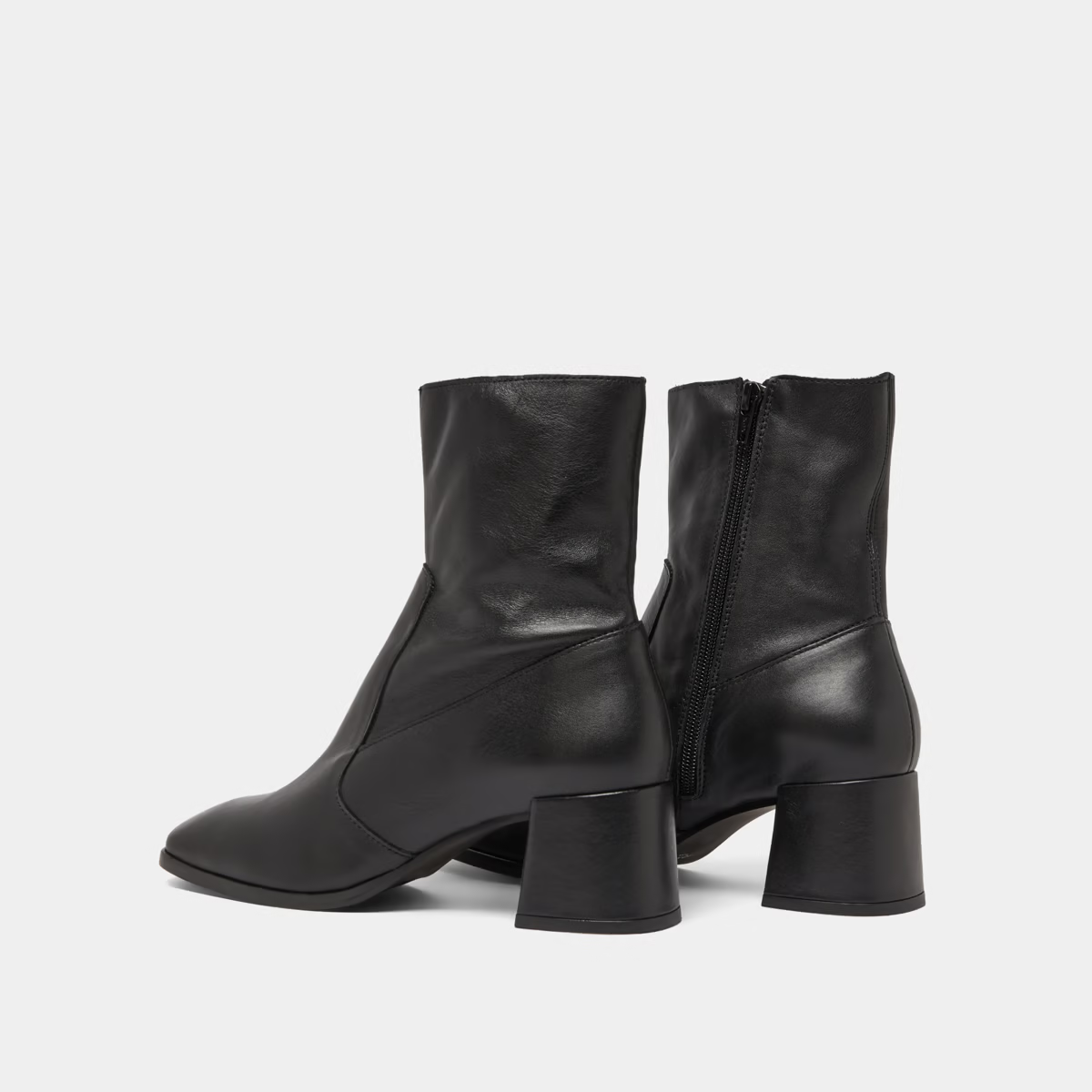 Bottines à bouts ovales
