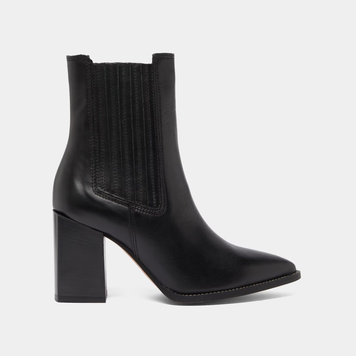 Boots à talons et bouts pointus