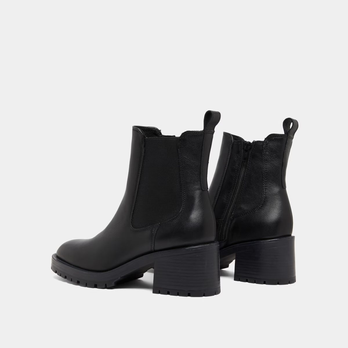 Bottines à semelles crantées