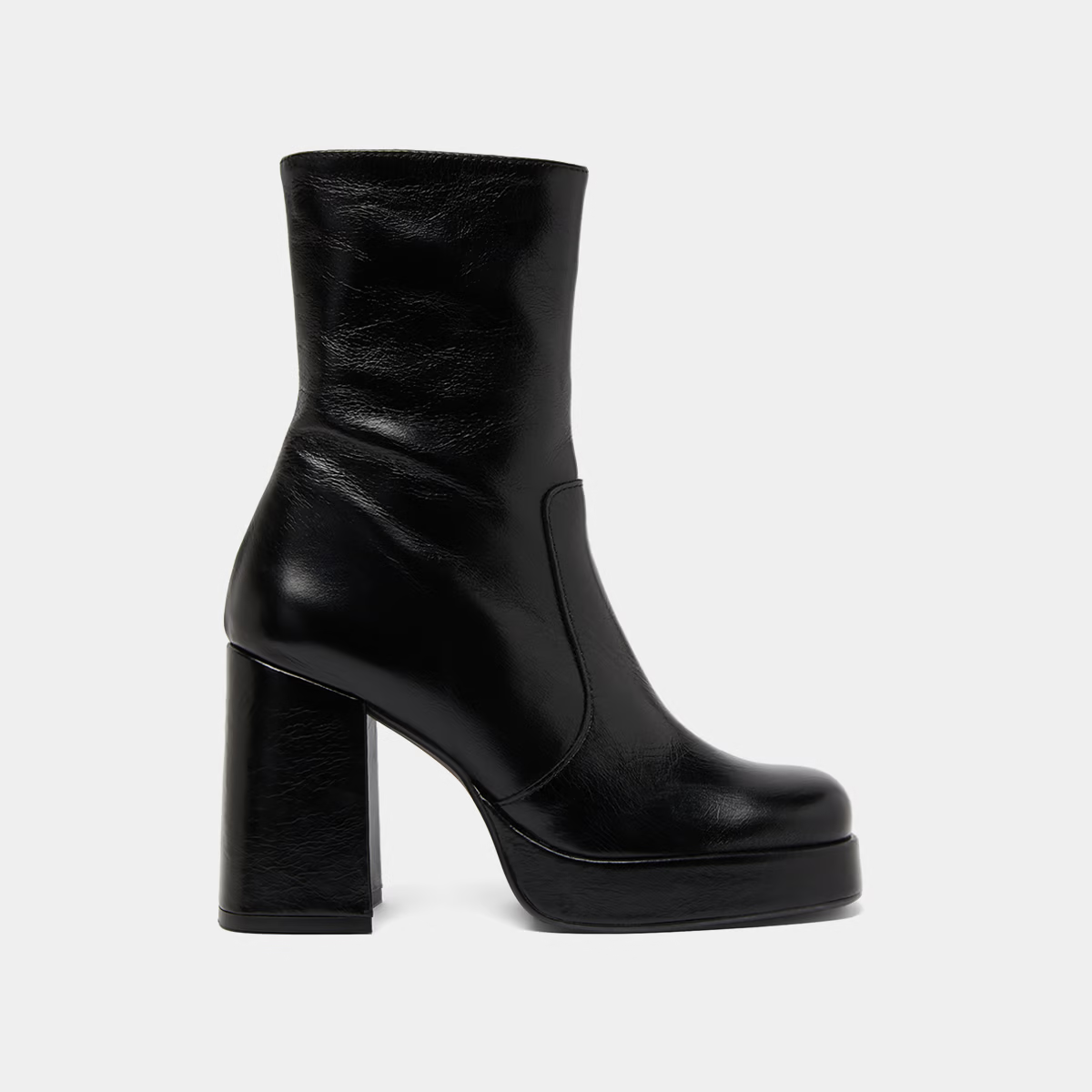Bottines à talons et bouts carrés