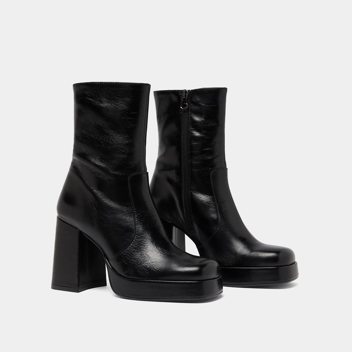 Bottines à talons et bouts carrés