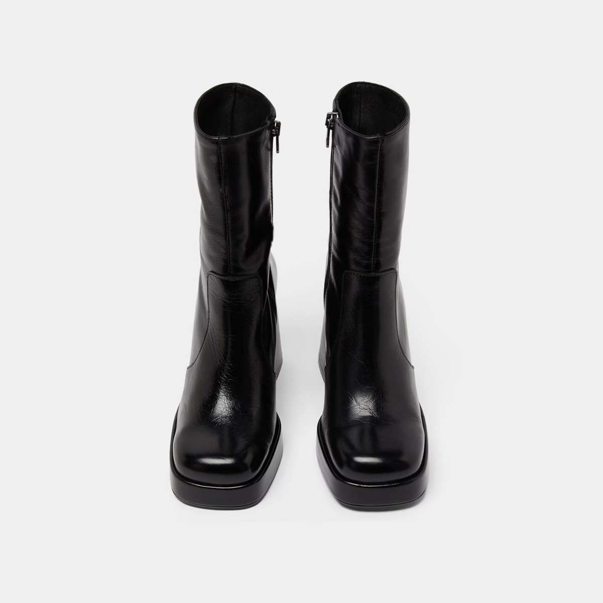 Bottines à talons et bouts carrés