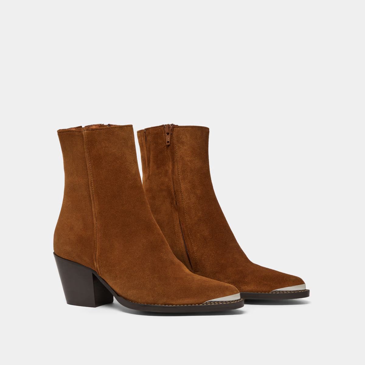 Boots à bouts argentés