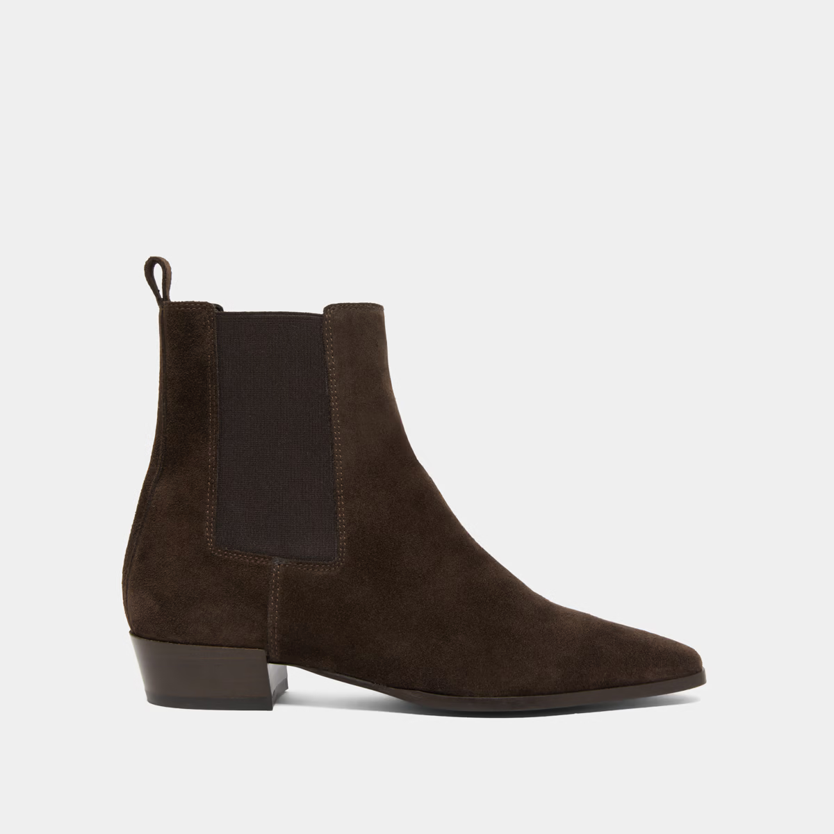 Boots à légers talons biseautés et bouts pointus