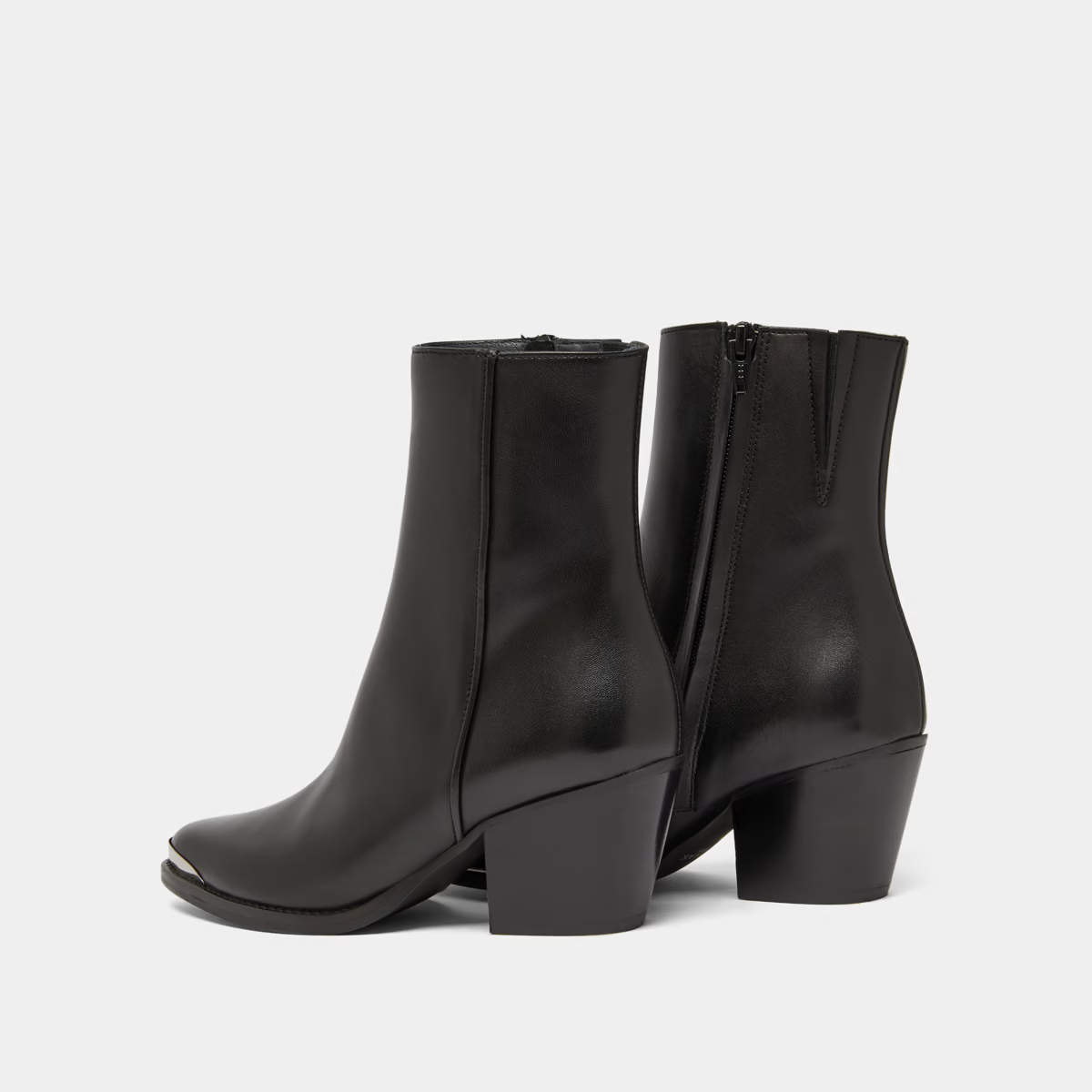 Boots à bouts argentés