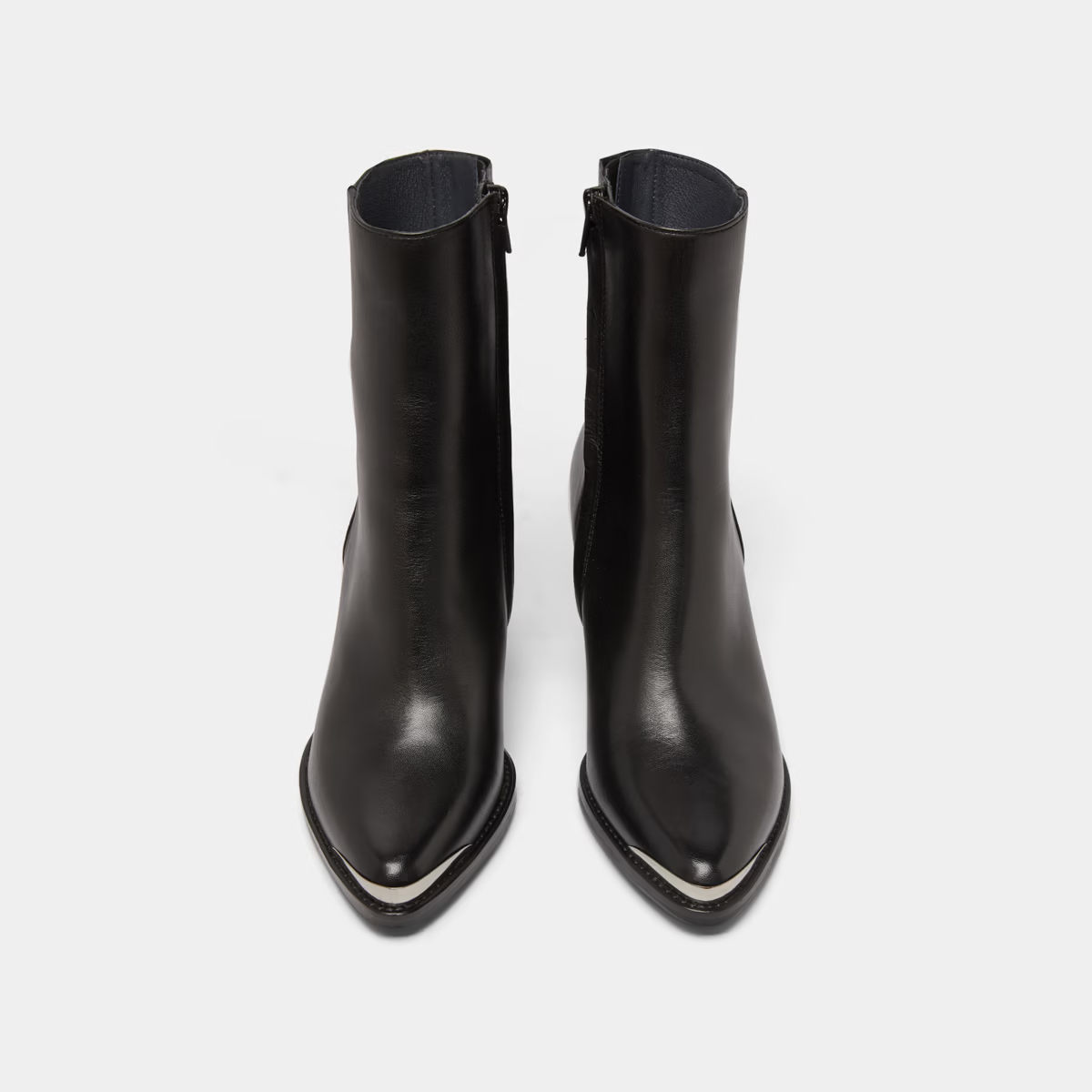 Boots à bouts argentés