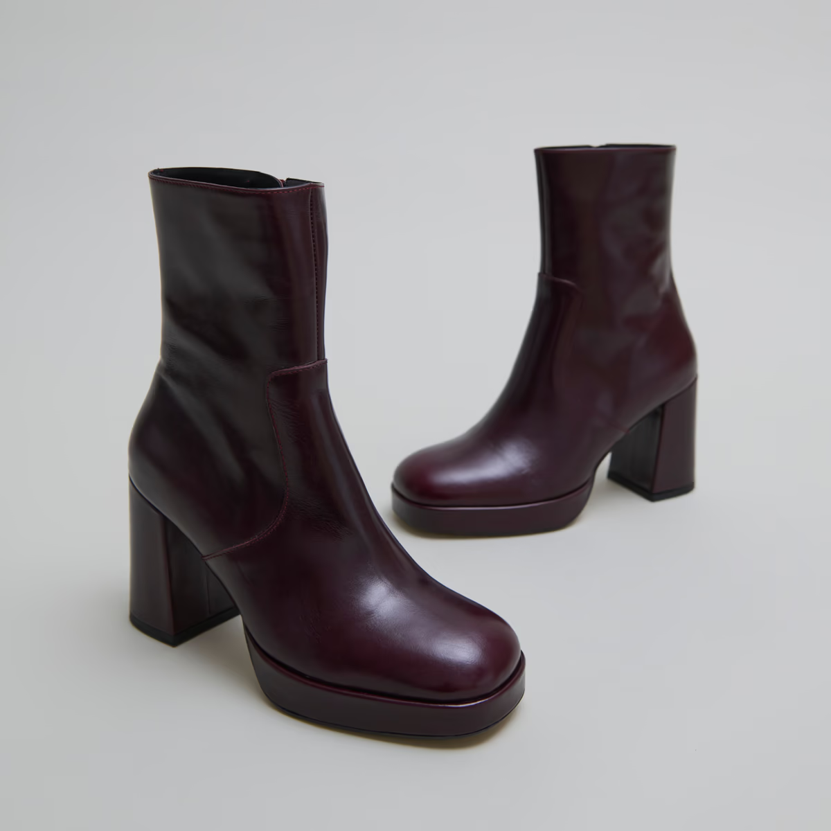 Boots à talons et bouts carrés
