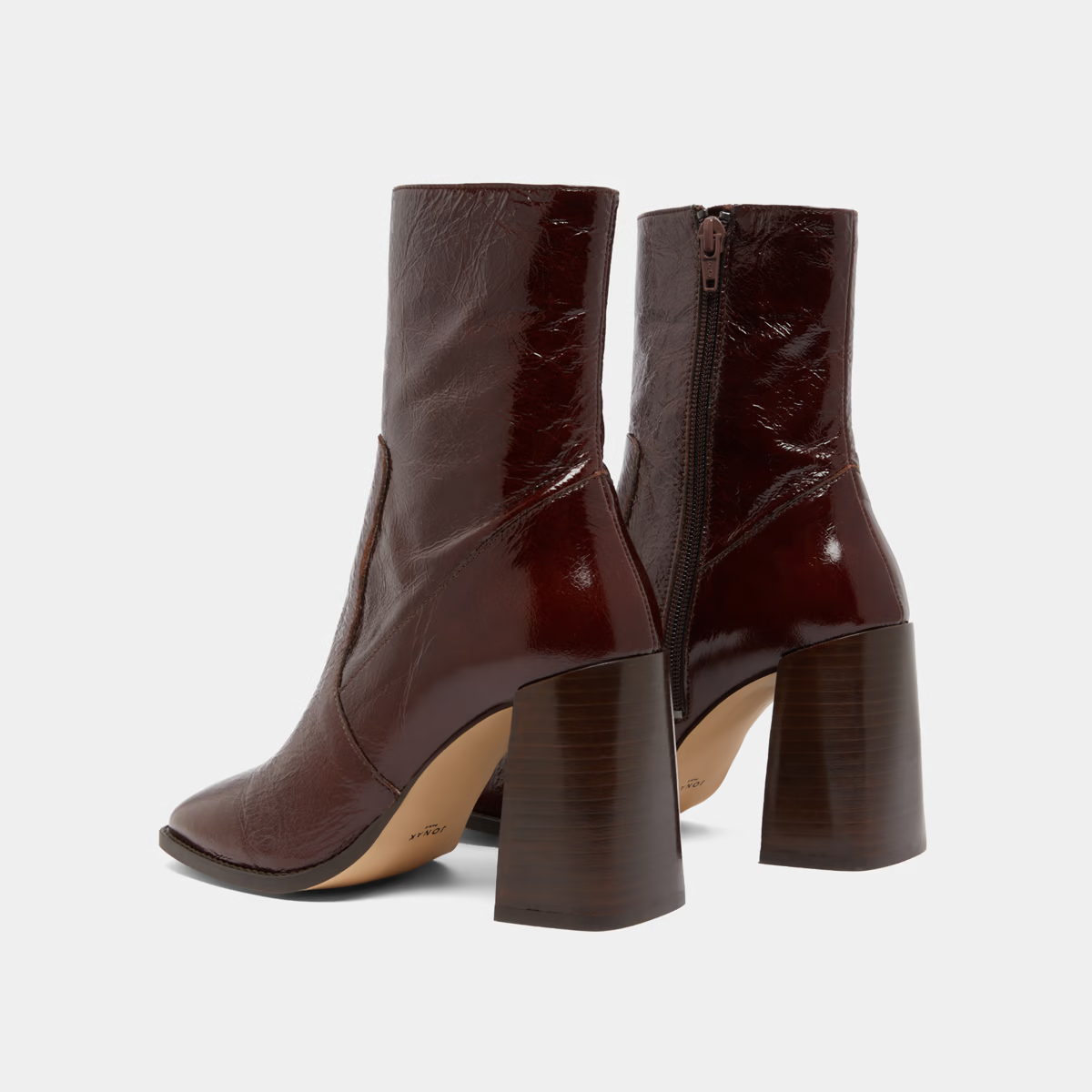Bottines à talons et bouts carrés
