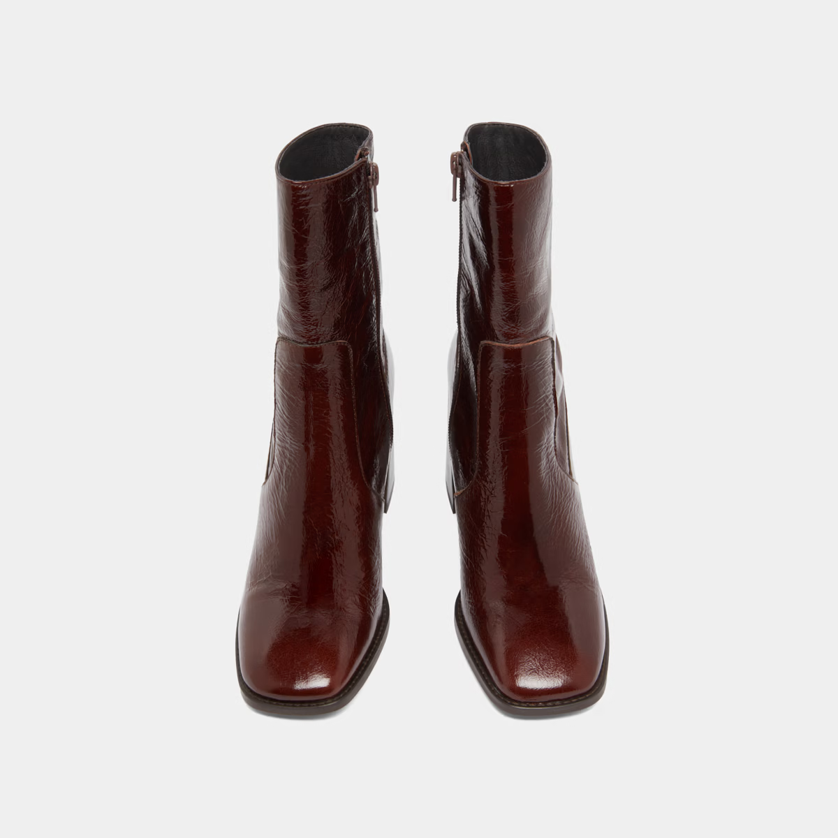 Bottines à talons et bouts carrés