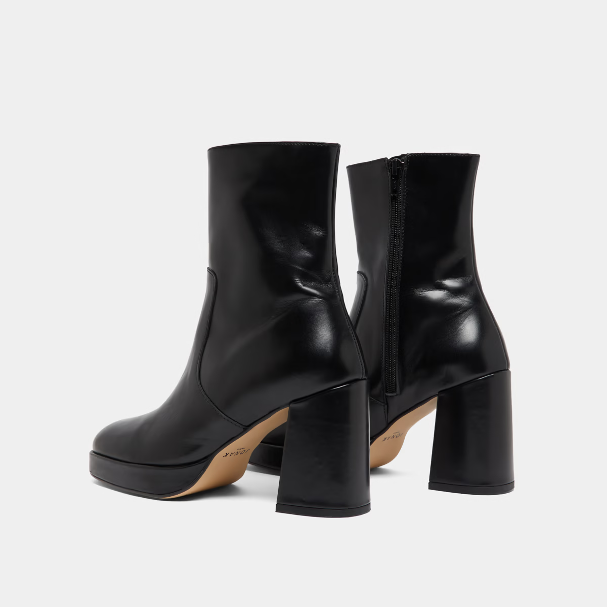 Boots à talons et bouts carrés