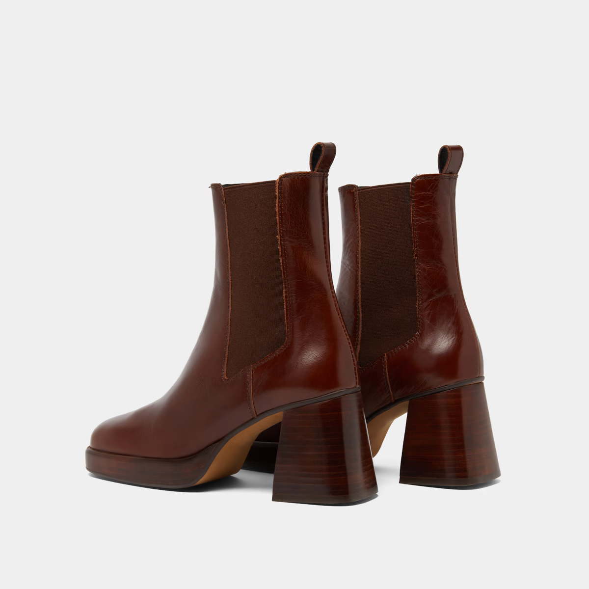 Bottines à bouts carrés et élastiques