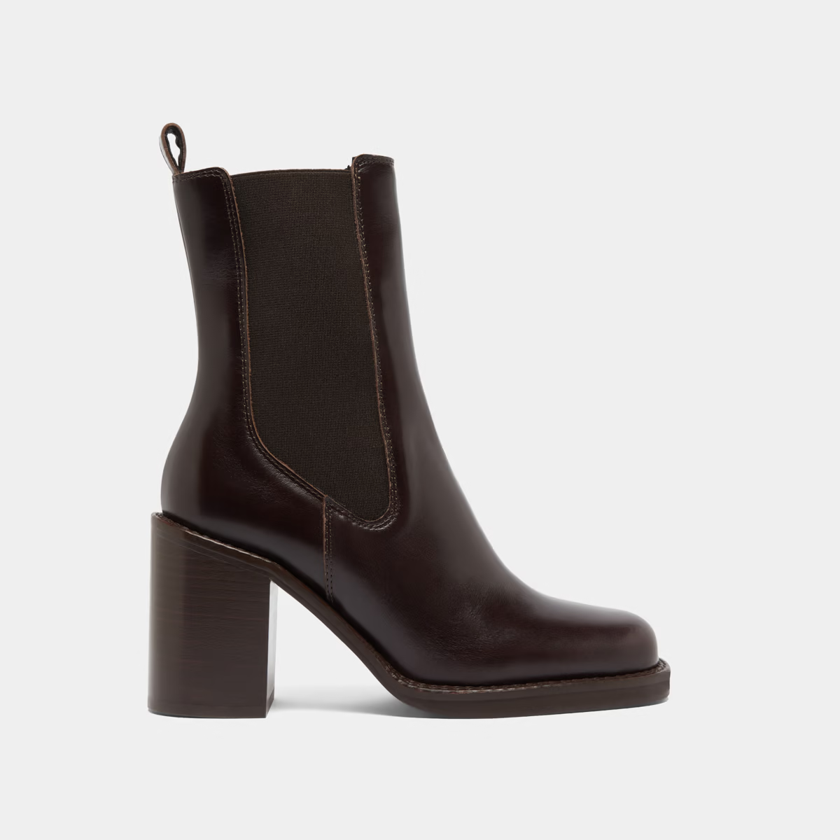 Bottines à talons débordants