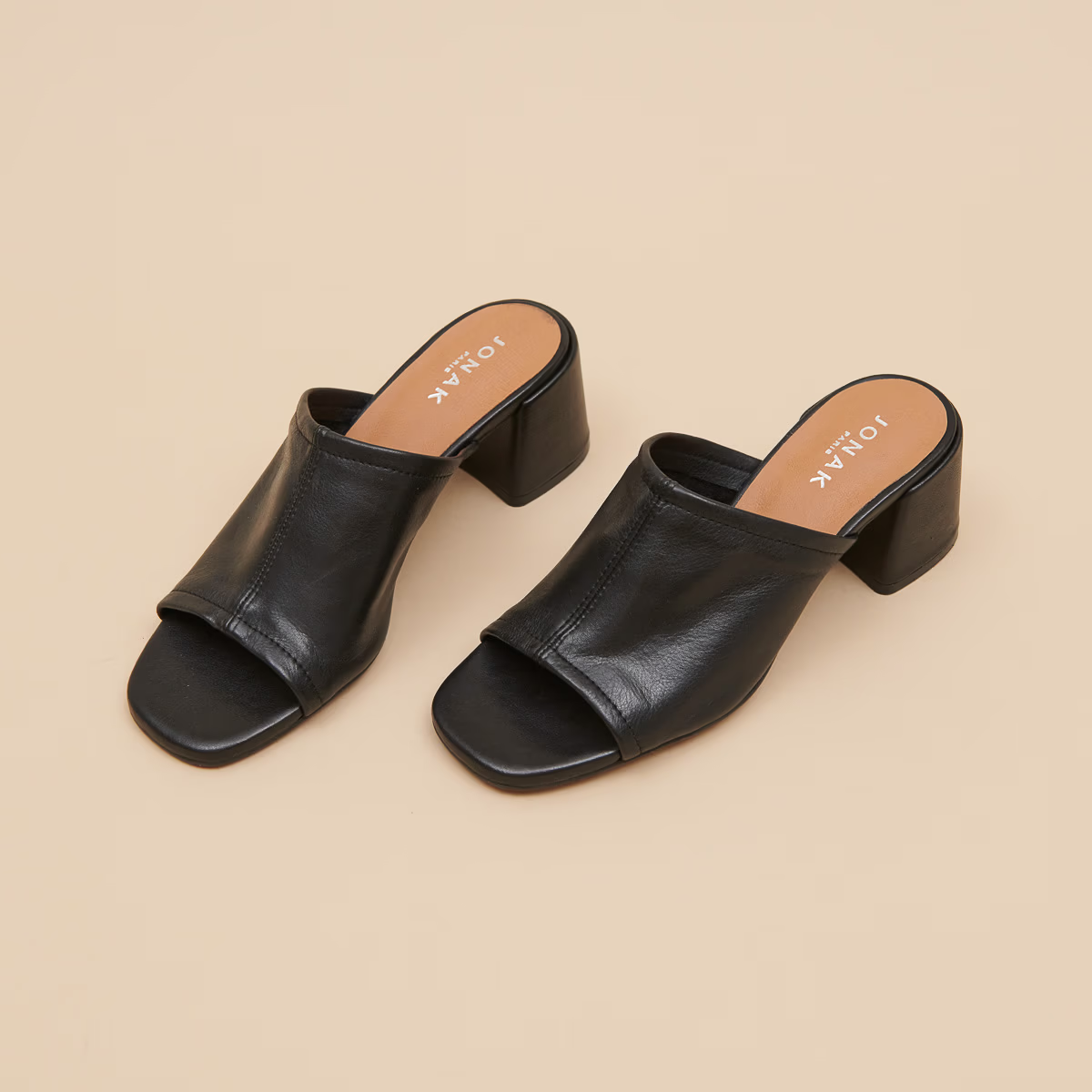 Mules à talons et bouts ouverts
