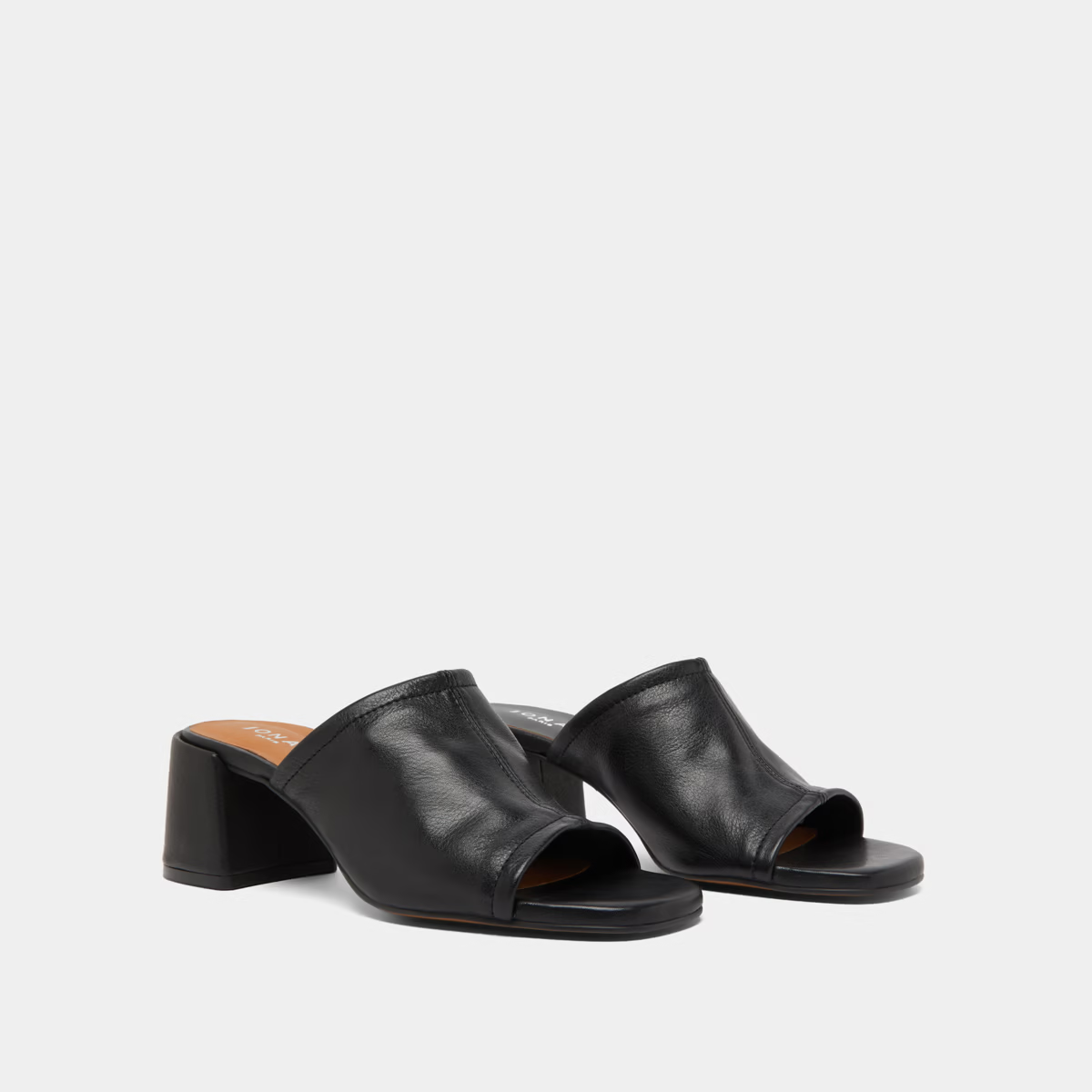 Mules à talons et bouts ouverts