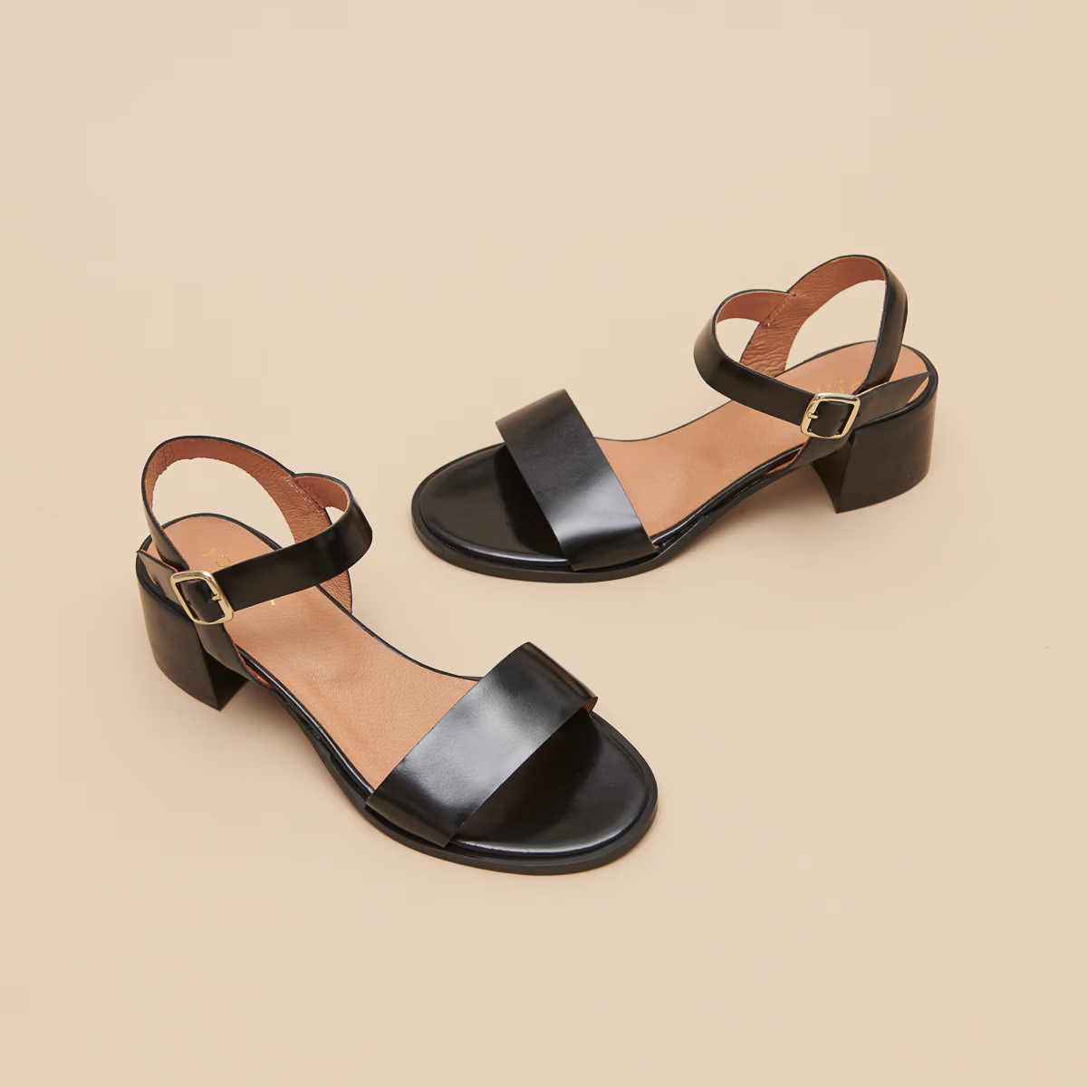 Sandales à petits talons