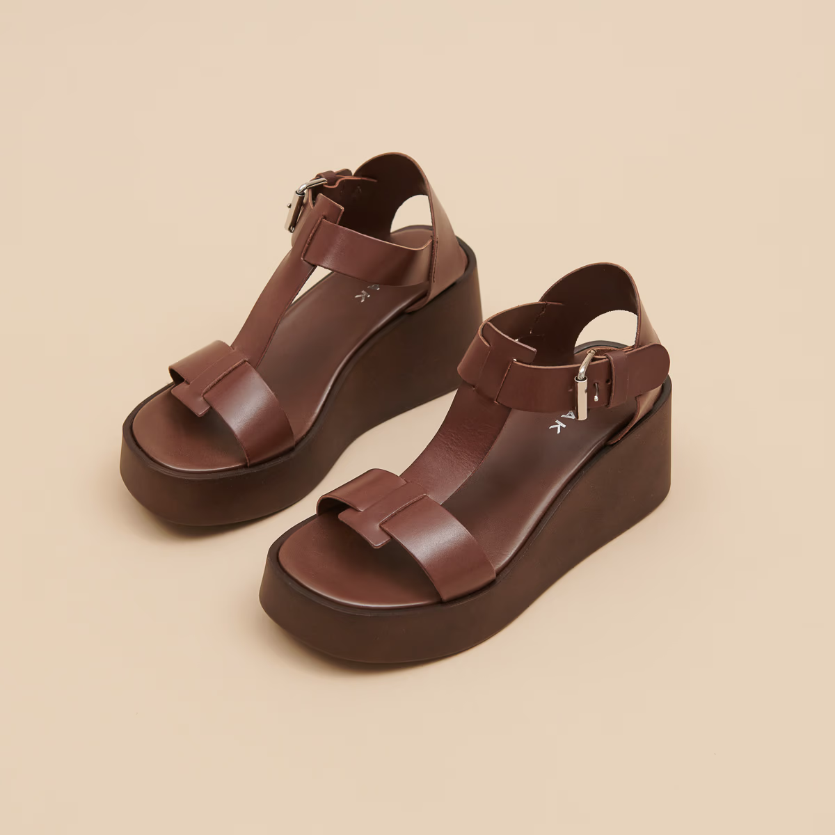 Sandales compensées à boucles ajustables