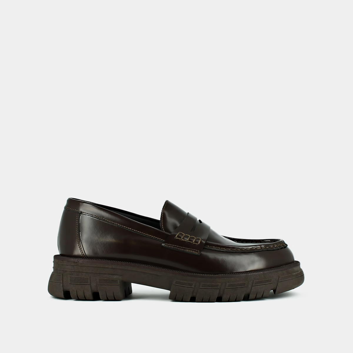 Mocassins à semelles crantées