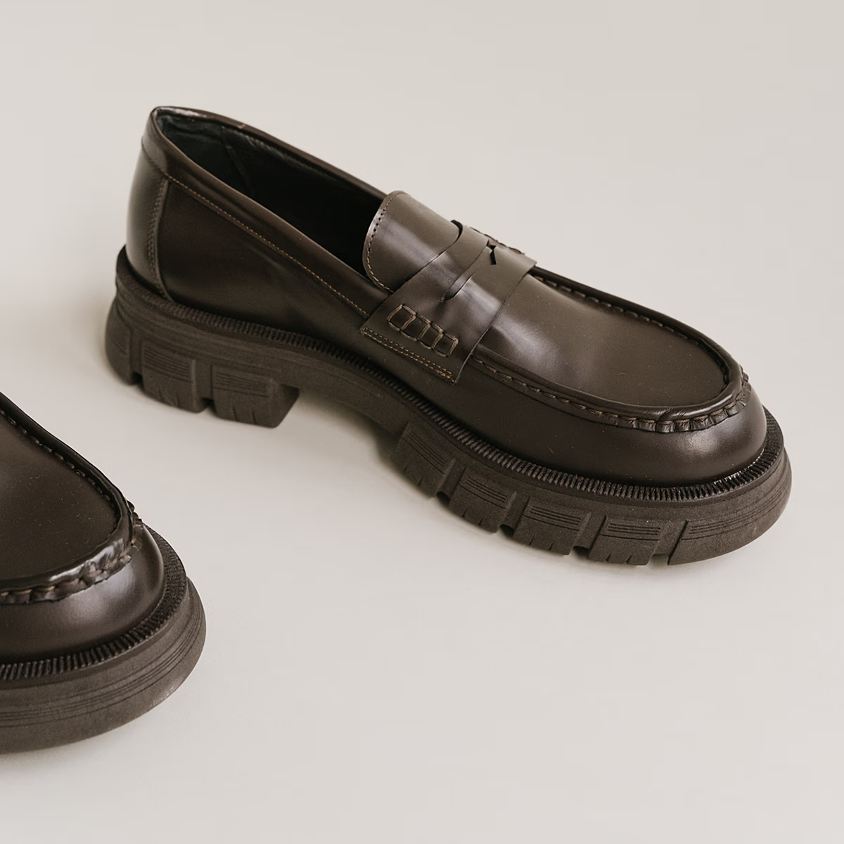 Mocassins à semelles crantées