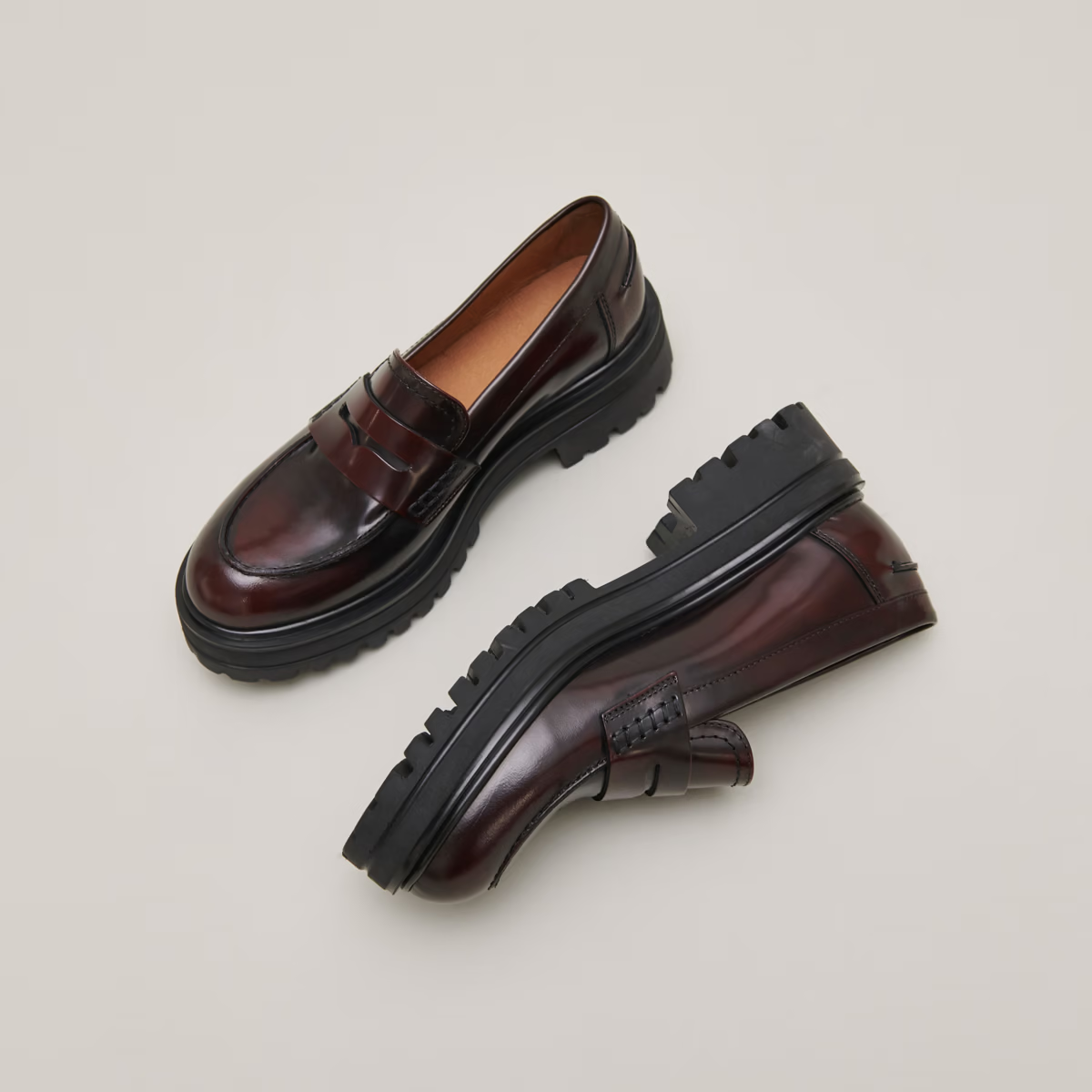 Mocassins à semelles crantées