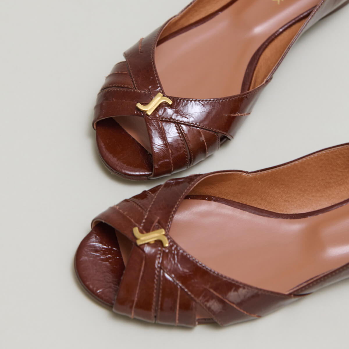 Ballerines à monogrammes