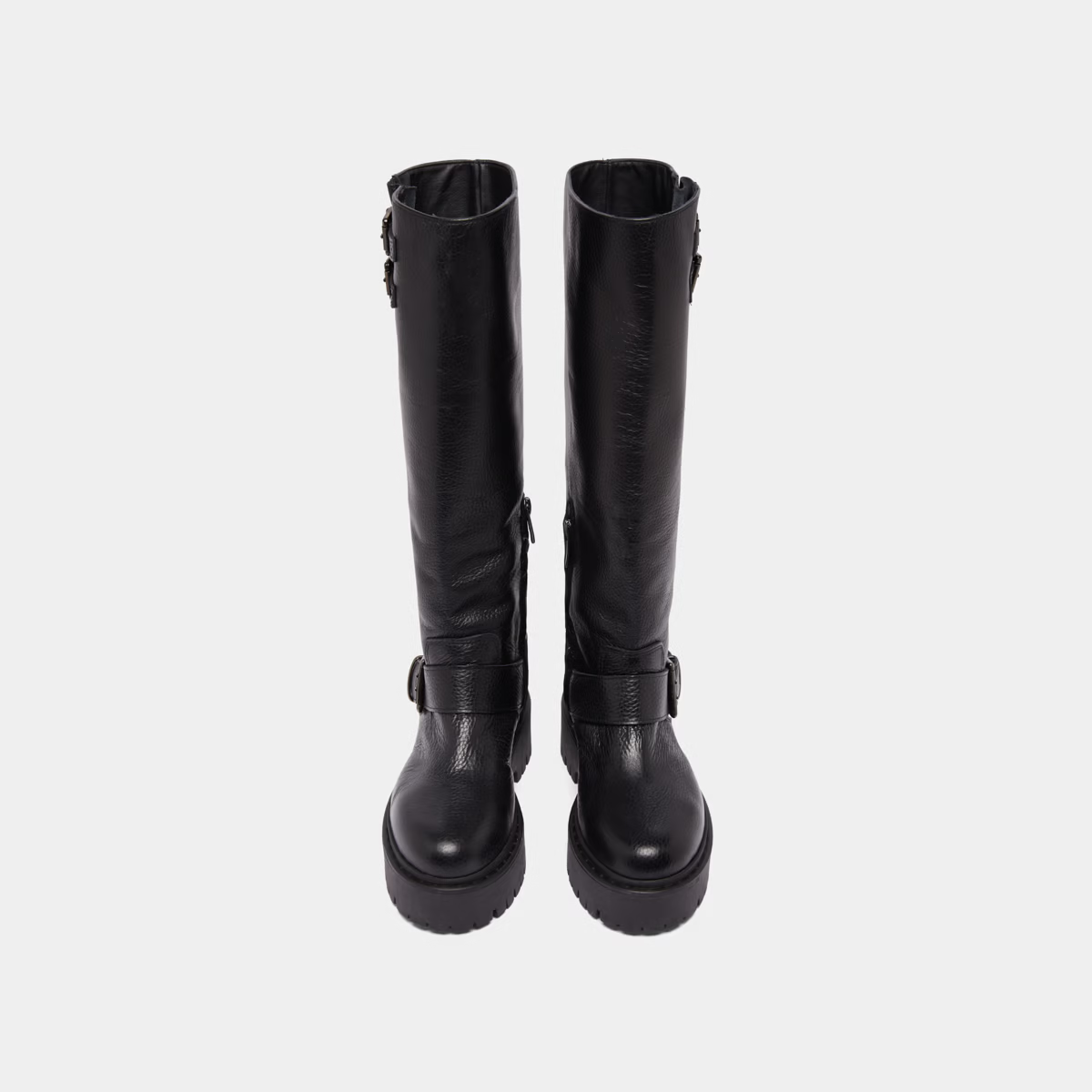 Bottes à sangles et semelles crantées