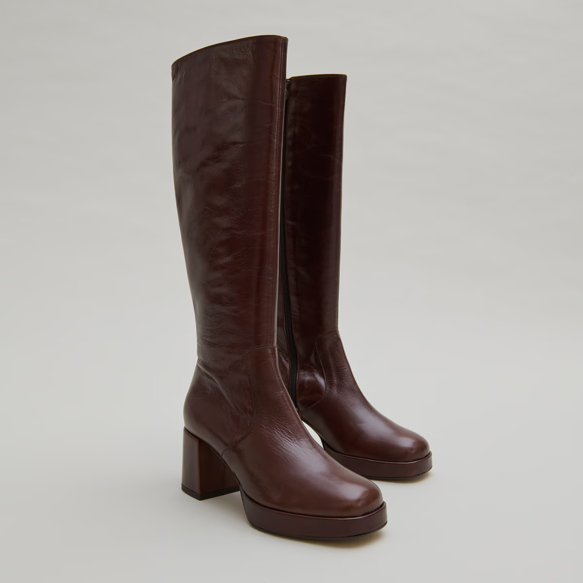 Bottes à talons et plateformes