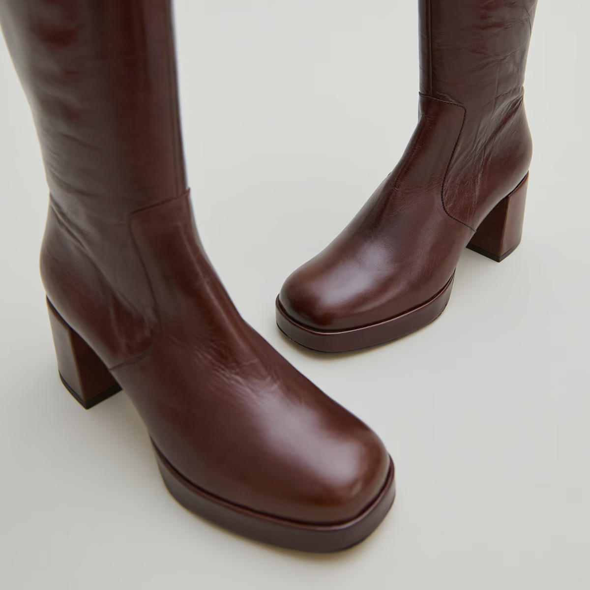 Bottes à talons et plateformes