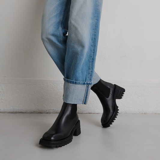 Boots à élastiques et semelles crantées