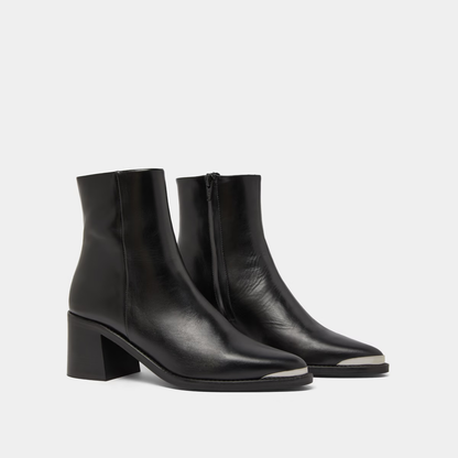 Bottines à talons et embouts argentés