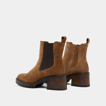 Bottines à semelles crantées